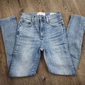 Denim Forum Mid Rise Skinny Size 26